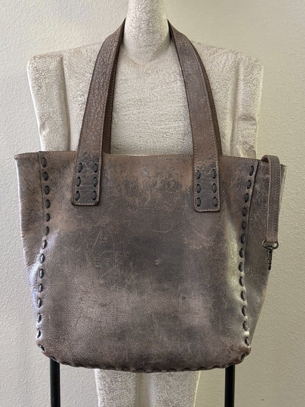 Bed Stu Stevie Distressed Taupe-Brown/Gray Leather Tote - Picture 3 of 7